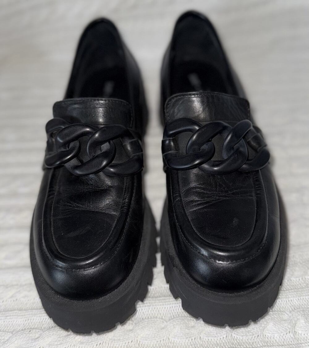 Saint + Sofia Y2K Chunky Heel Preppy Chain Detail Black Leather Loafers Sz 39